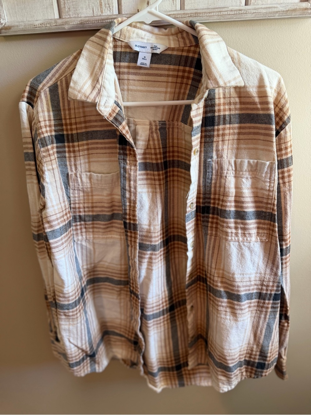 Old Navy Beige, Brown and camel Plaid flannel Button-Up Shirt Medium Tall